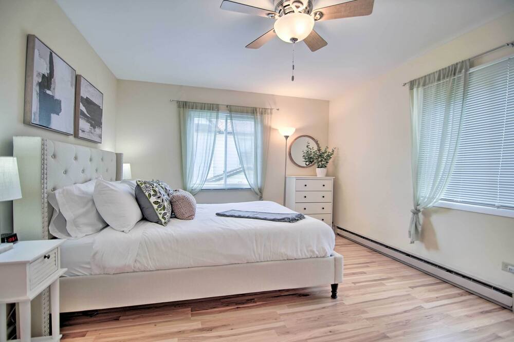 Photo of Bedroom in Gurnee