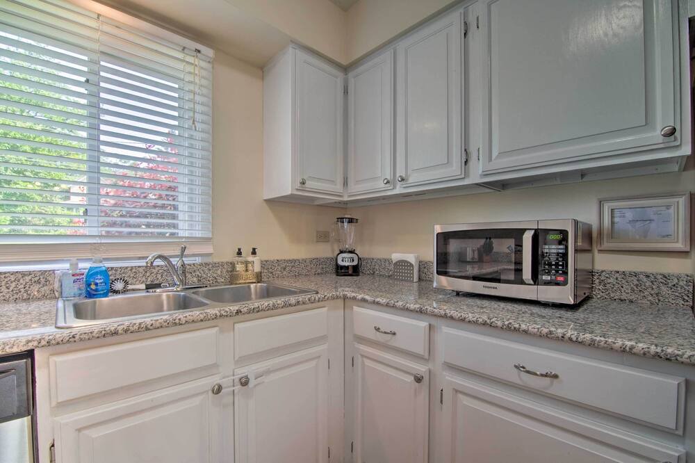 Photo of Kitchen in Gurnee