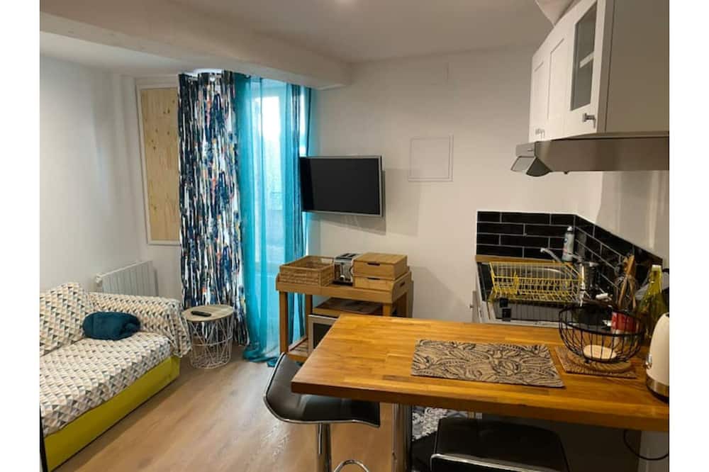 Photo of Bedroom in Saint-Thibery