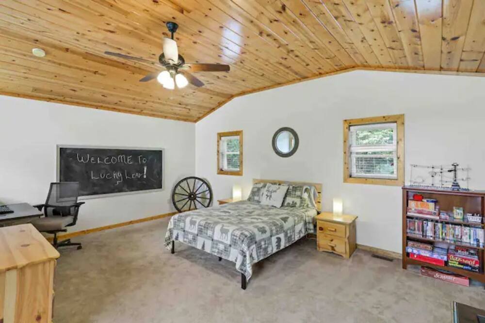 Photo of Bedroom in Indian Rock Springs