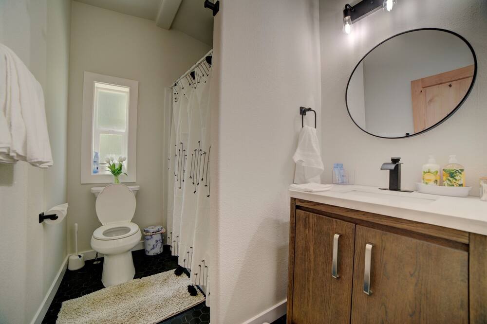 Photo of Bathroom in Blaine