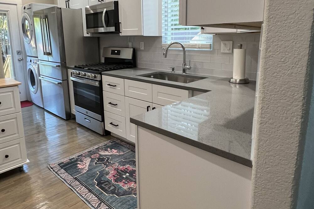 Photo of Kitchen in Knox - Henderson