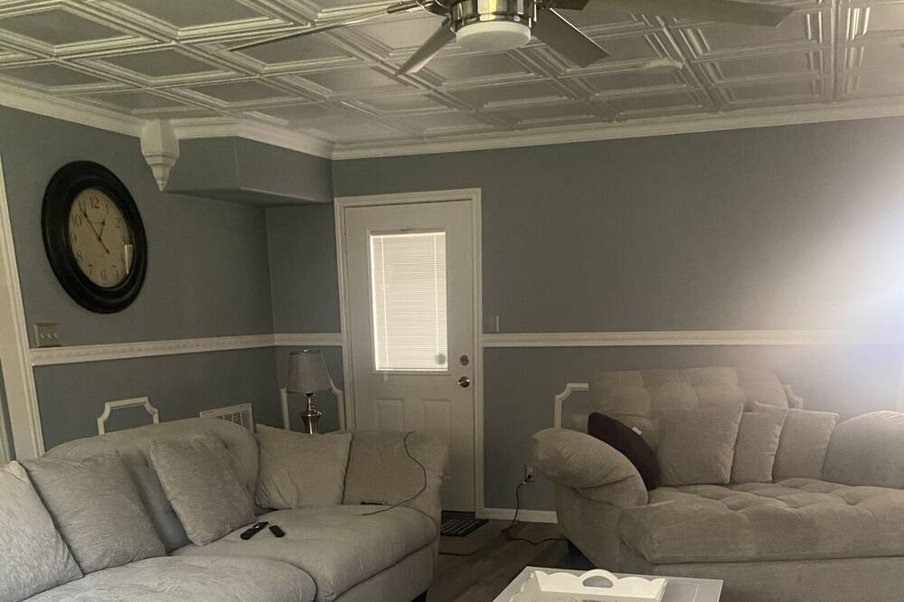 Photo of Livingroom in Bailey's Prairie