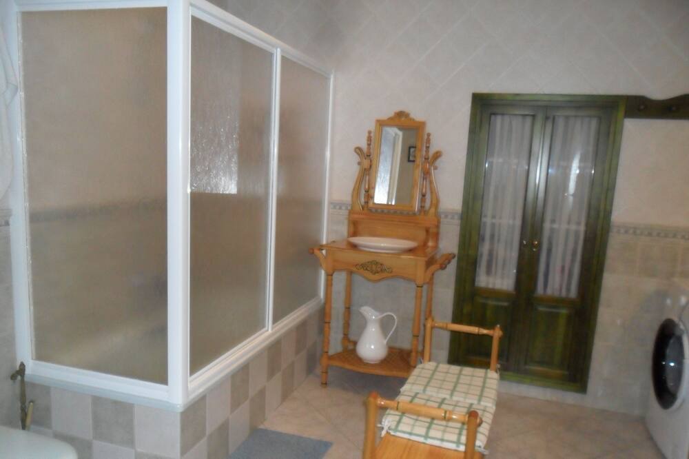 Photo of Bathroom in Almagro