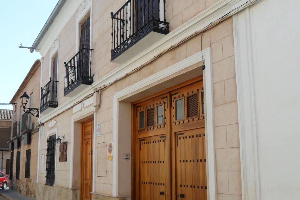 Photo of Outdoor in Almagro
