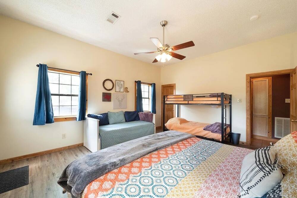 Photo of Bedroom in Oatmeal