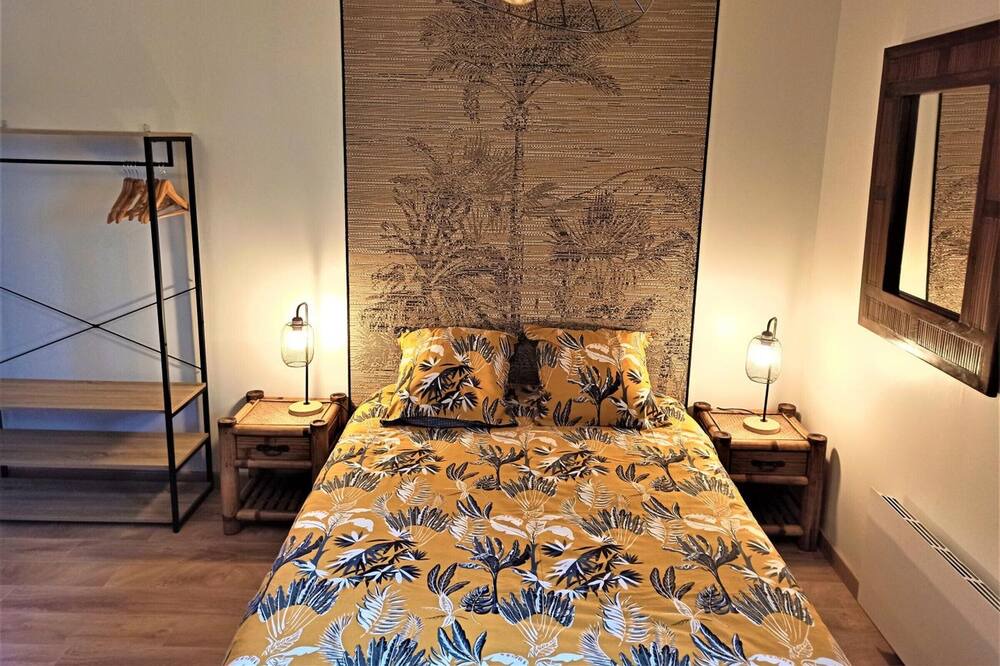 Photo of Bedroom in Vibeuf