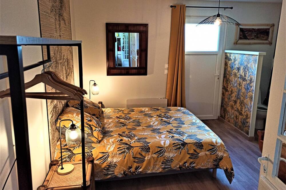 Photo of Bedroom in Vibeuf