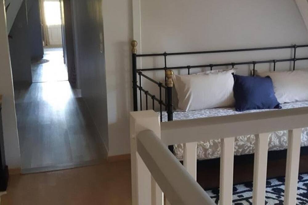 Photo of Bedroom in Vibeuf