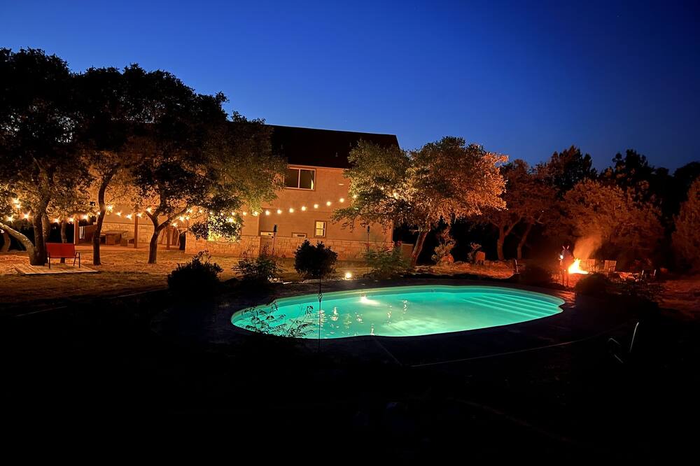 Photo of Outdoor in Spring Branch