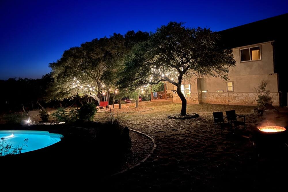 Photo of Outdoor in Spring Branch