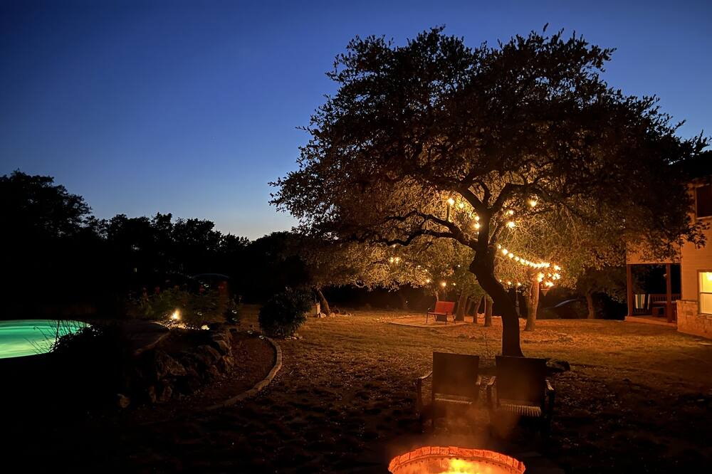 Photo of Outdoor in Spring Branch