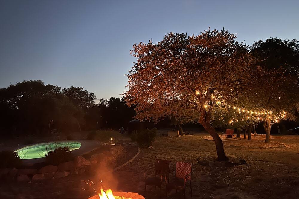 Photo of Outdoor in Spring Branch