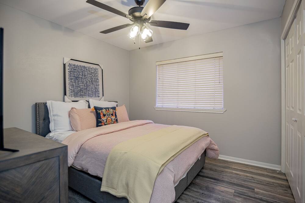Photo of Bedroom in Victoria