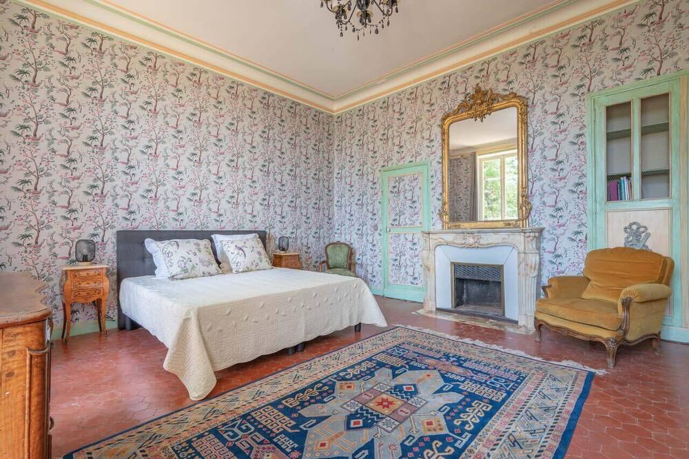 Photo of Bedroom in Le Pontet