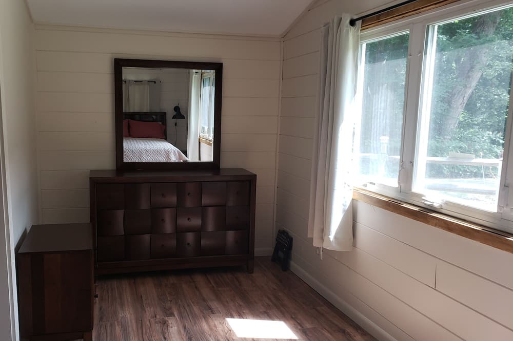 Photo of Bedroom in Long Eddy