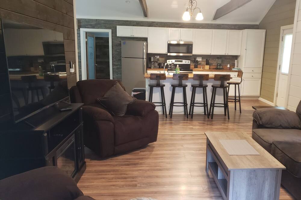 Photo of Livingroom in Long Eddy