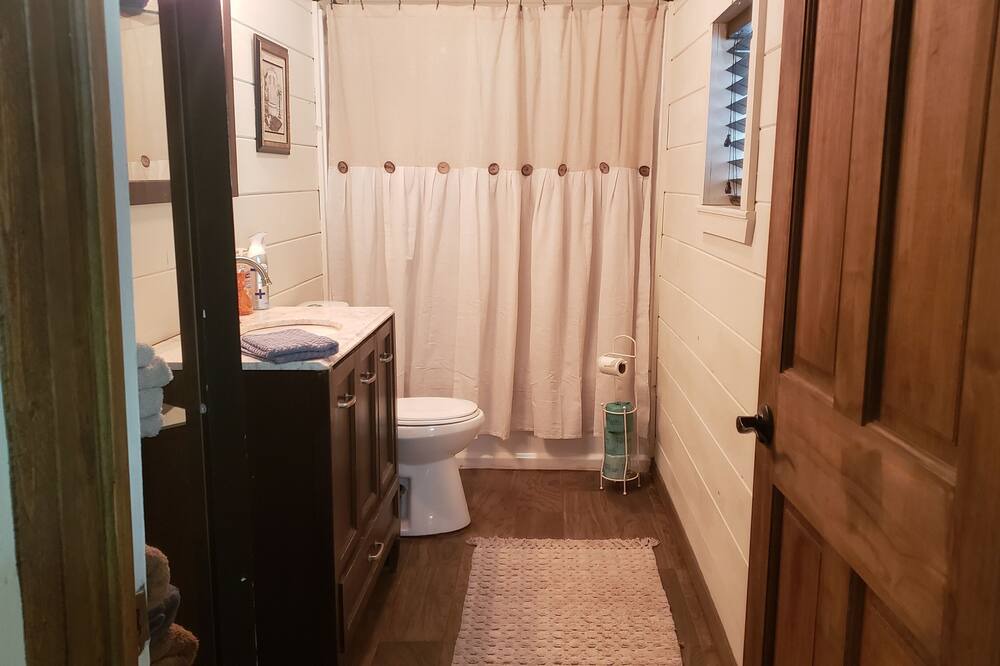 Photo of Bathroom in Long Eddy