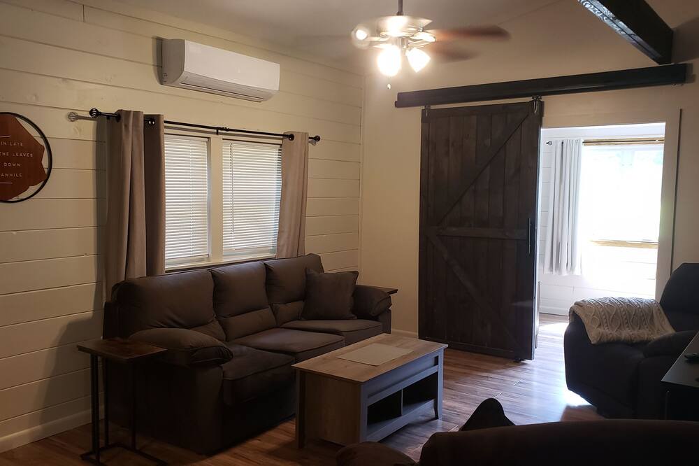 Photo of Livingroom in Long Eddy