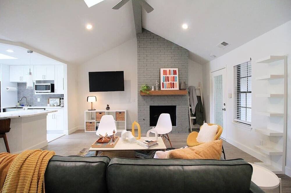 Photo of Livingroom in Plano