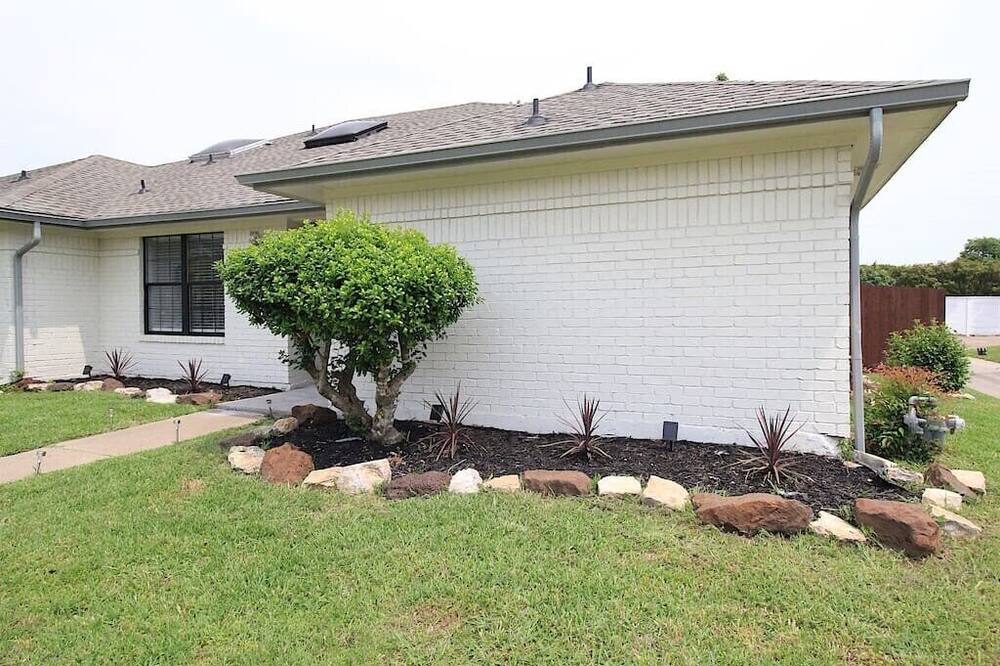 Photo of Outdoor in Plano