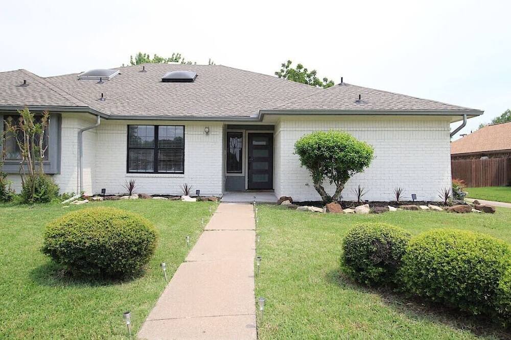 Photo of Outdoor in Plano