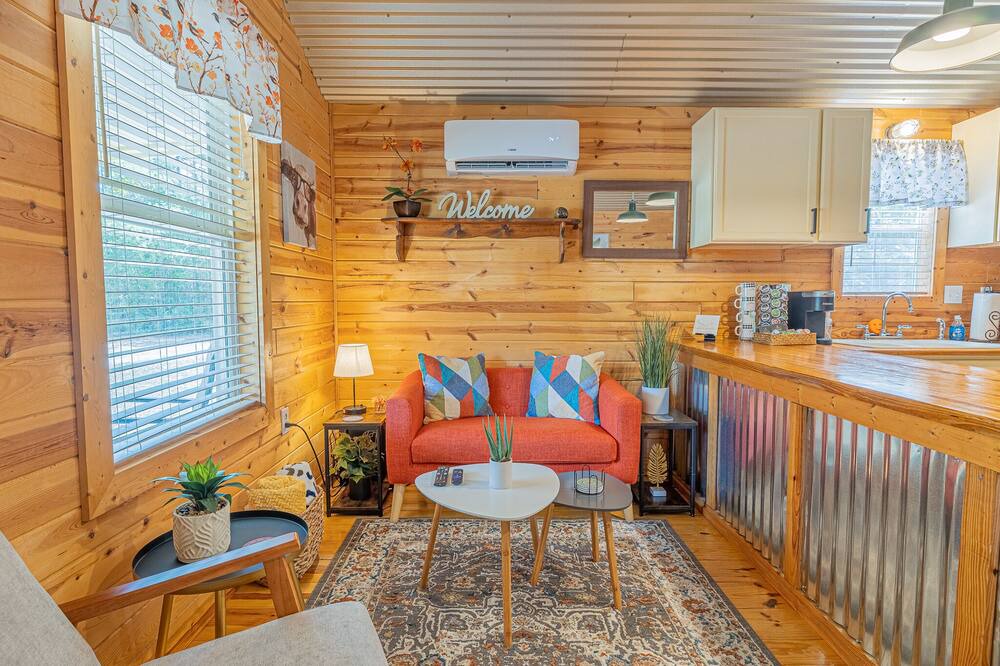 Photo of Livingroom in Navasota