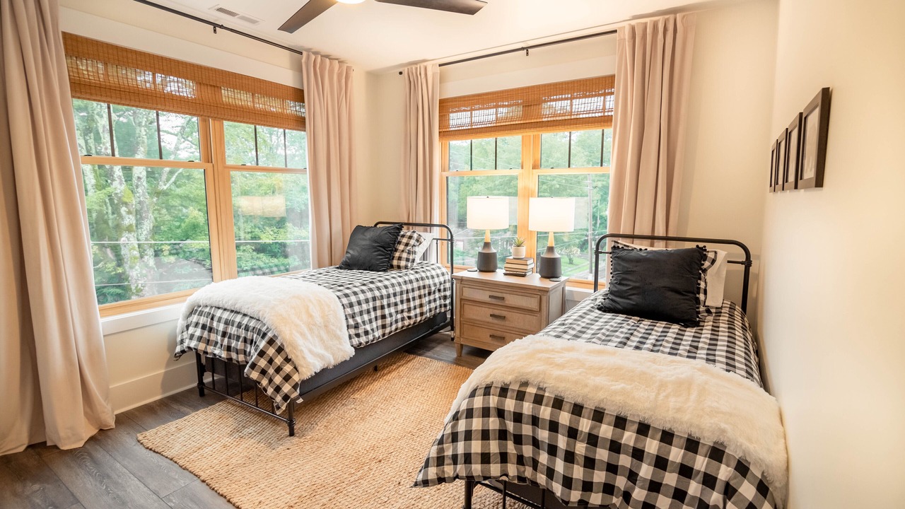 Photo of Others in Blowing Rock