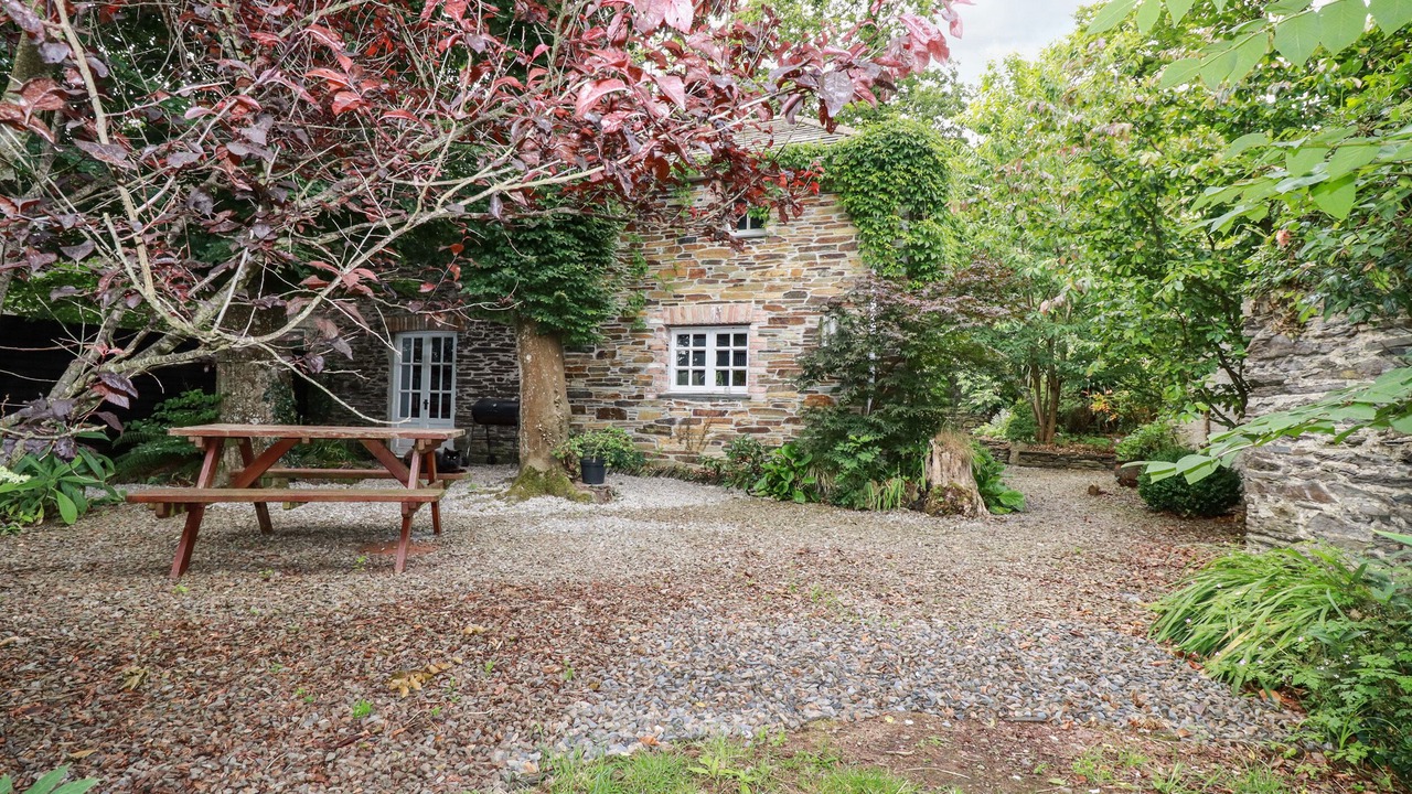 Photo of Outdoor in Saint Kew