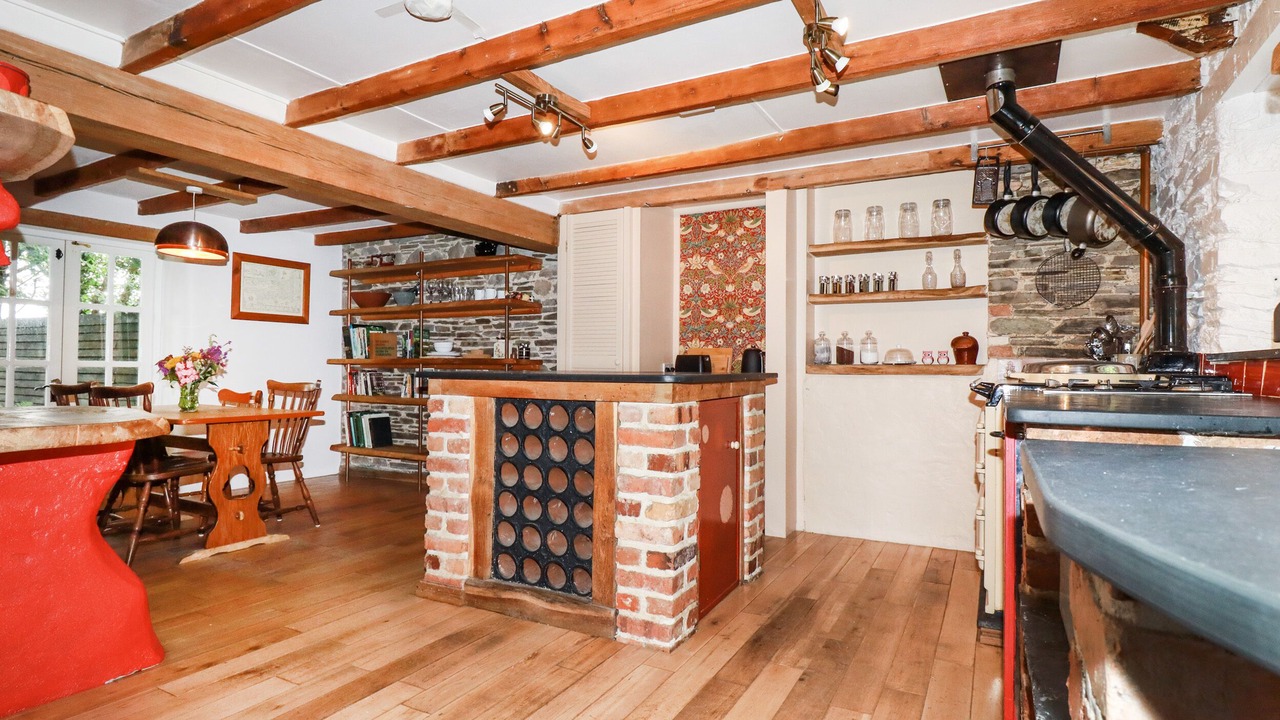 Photo of Others in Saint Kew