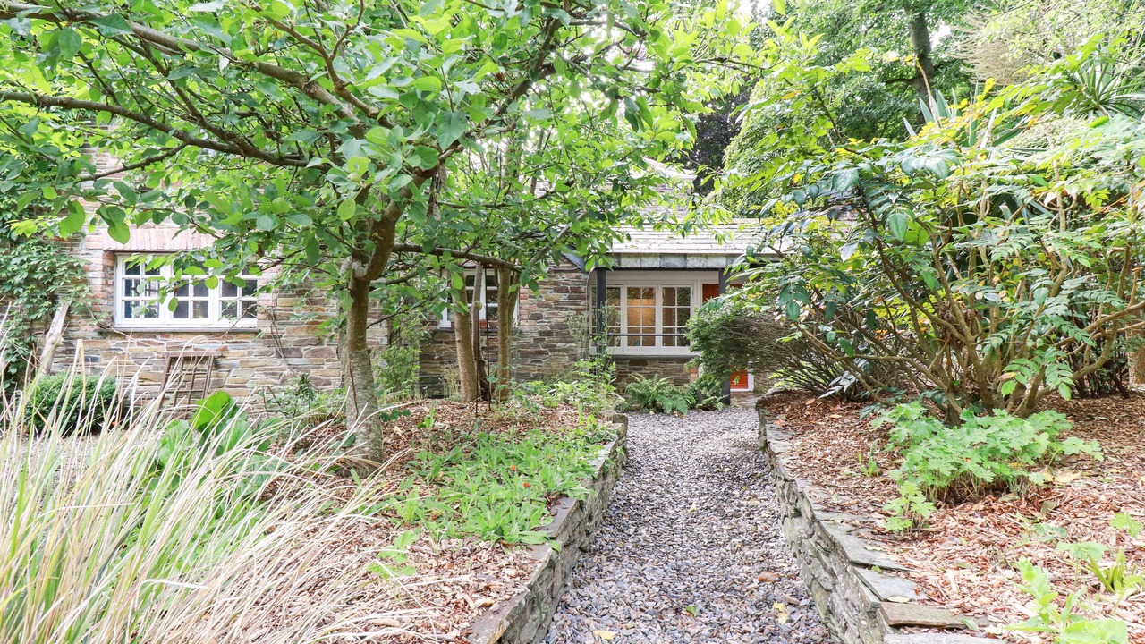 Photo of Others in Saint Kew