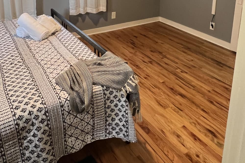 Photo of Bedroom in Jonesville