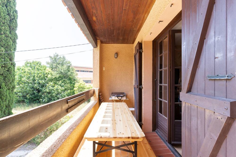 Photo of Patio Balcony in Vinca