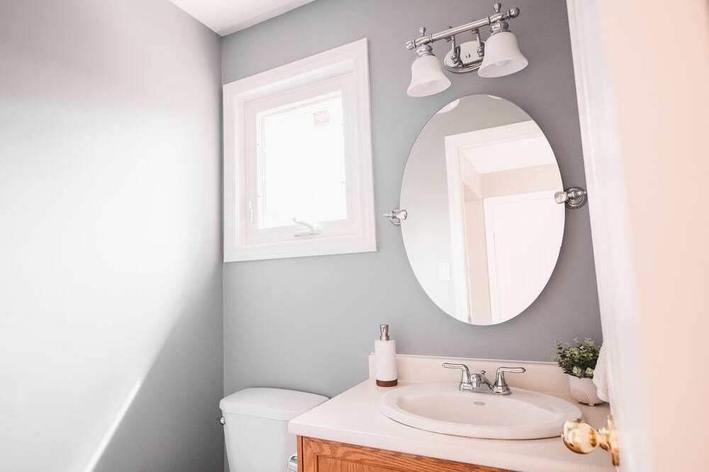 Photo of Bathroom in Sarnia