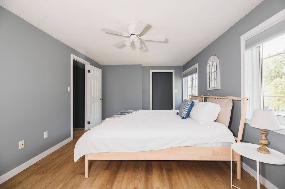 Photo of Bedroom in Sarnia
