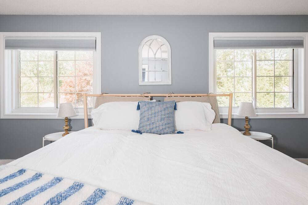 Photo of Bedroom in Sarnia