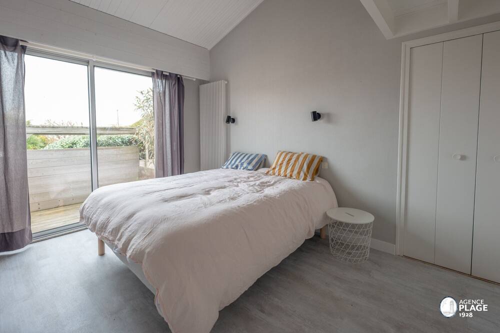Photo of Bedroom in La Chaume