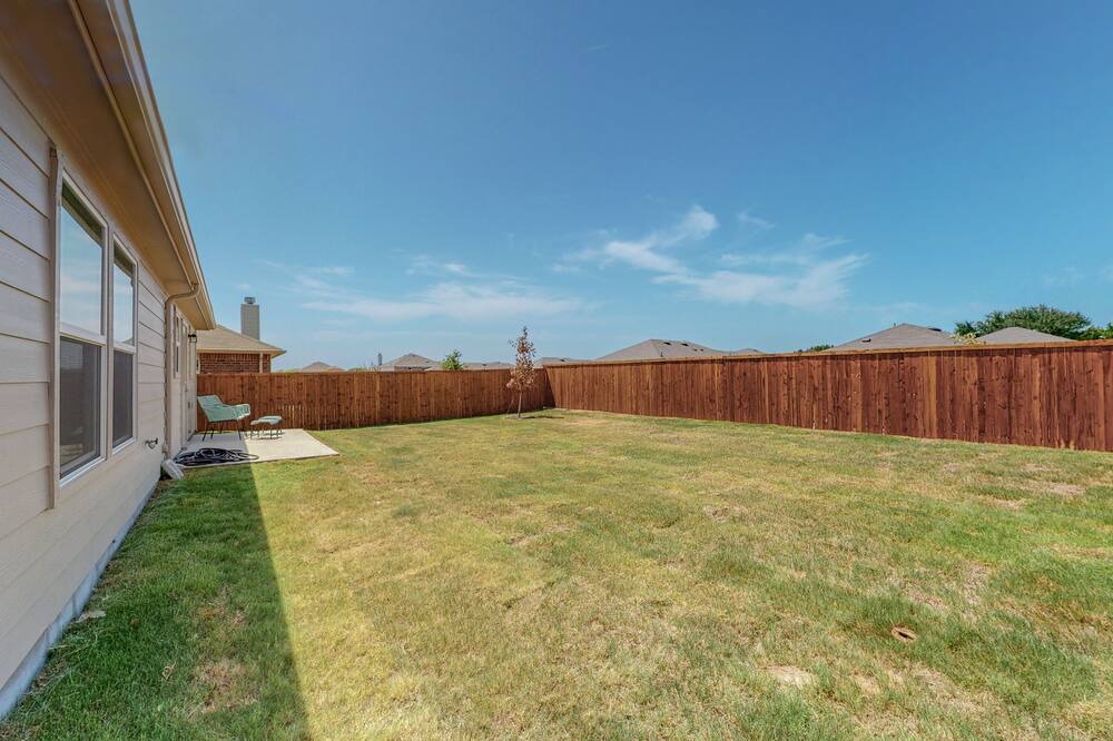 Photo of Outdoor in Aubrey