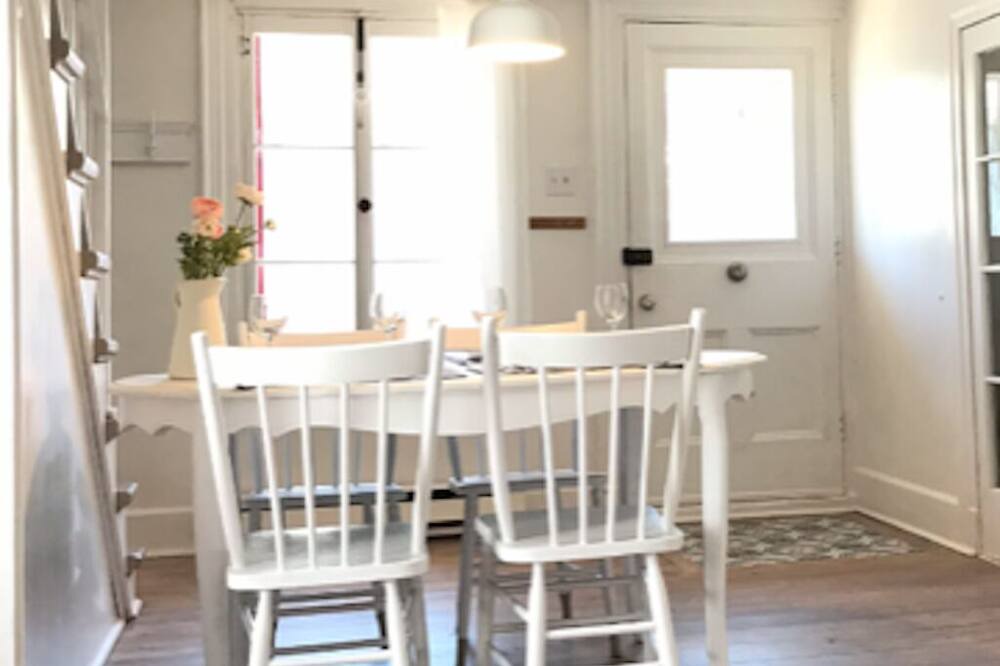 Photo of Kitchen in Saint-Michel-de-Bellechasse