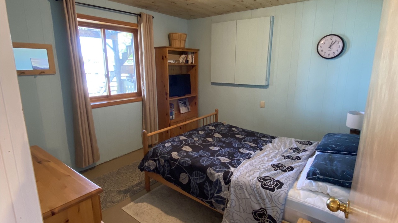 Photo of Bedroom in Irondale