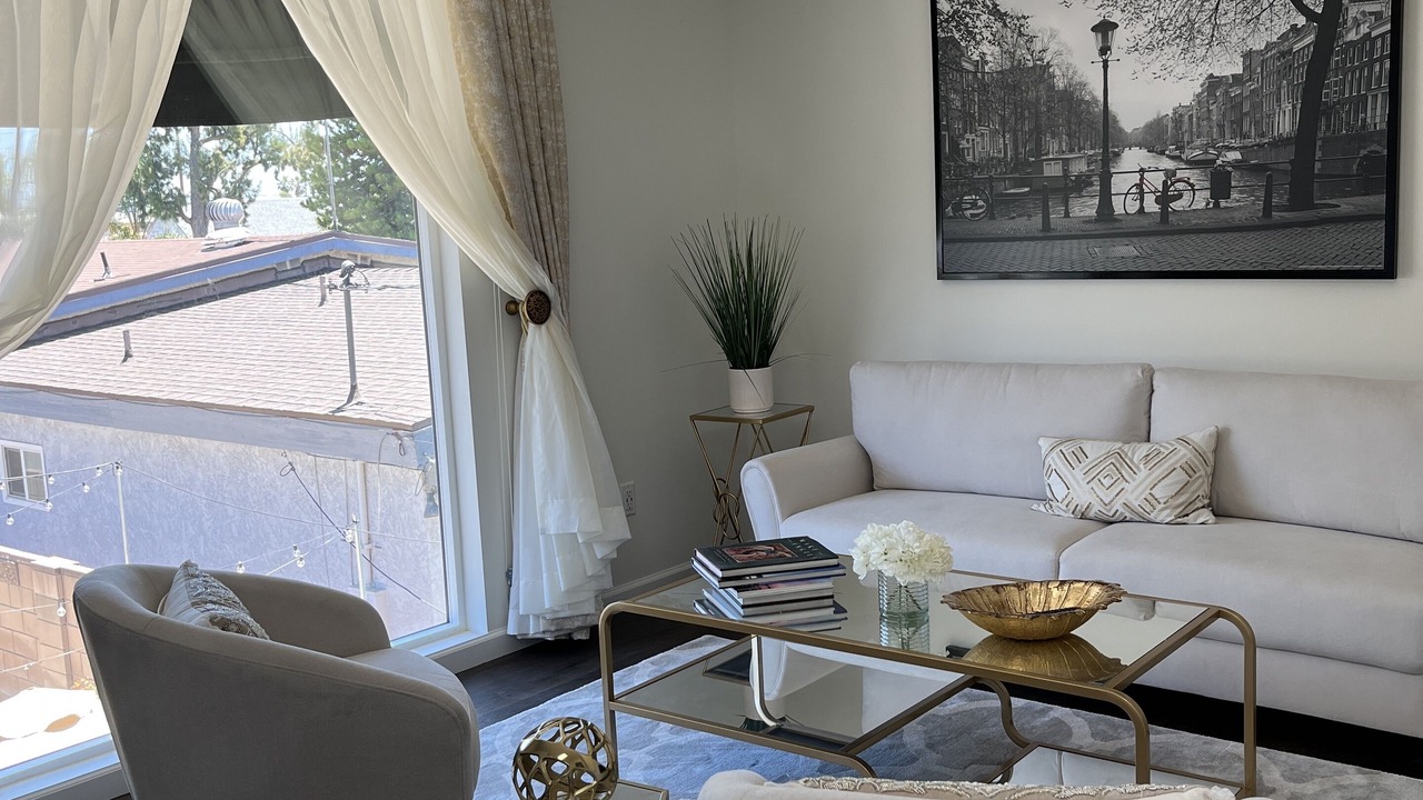 Photo of Livingroom in Magnolia Park