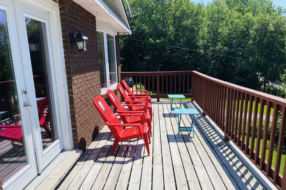 Photo of Patio Balcony in Colpoys Bay
