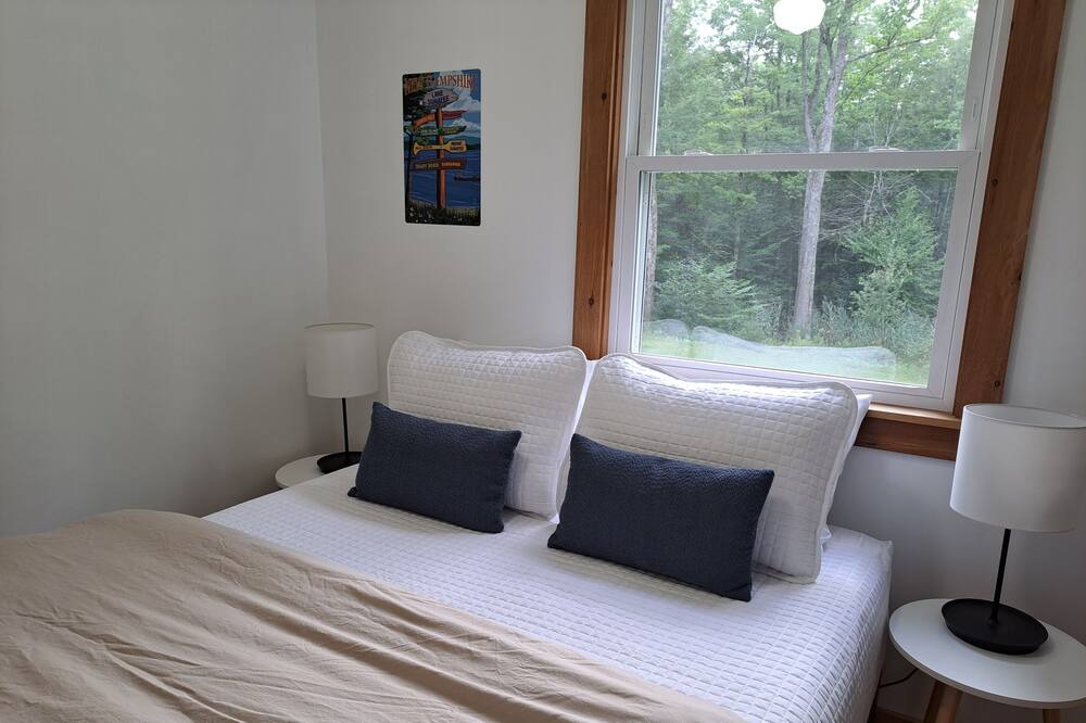 Photo of Bedroom in Sunapee