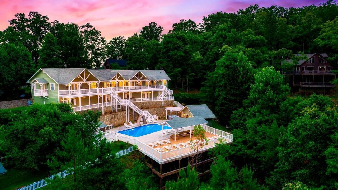 Photo of Outdoor in Morganton