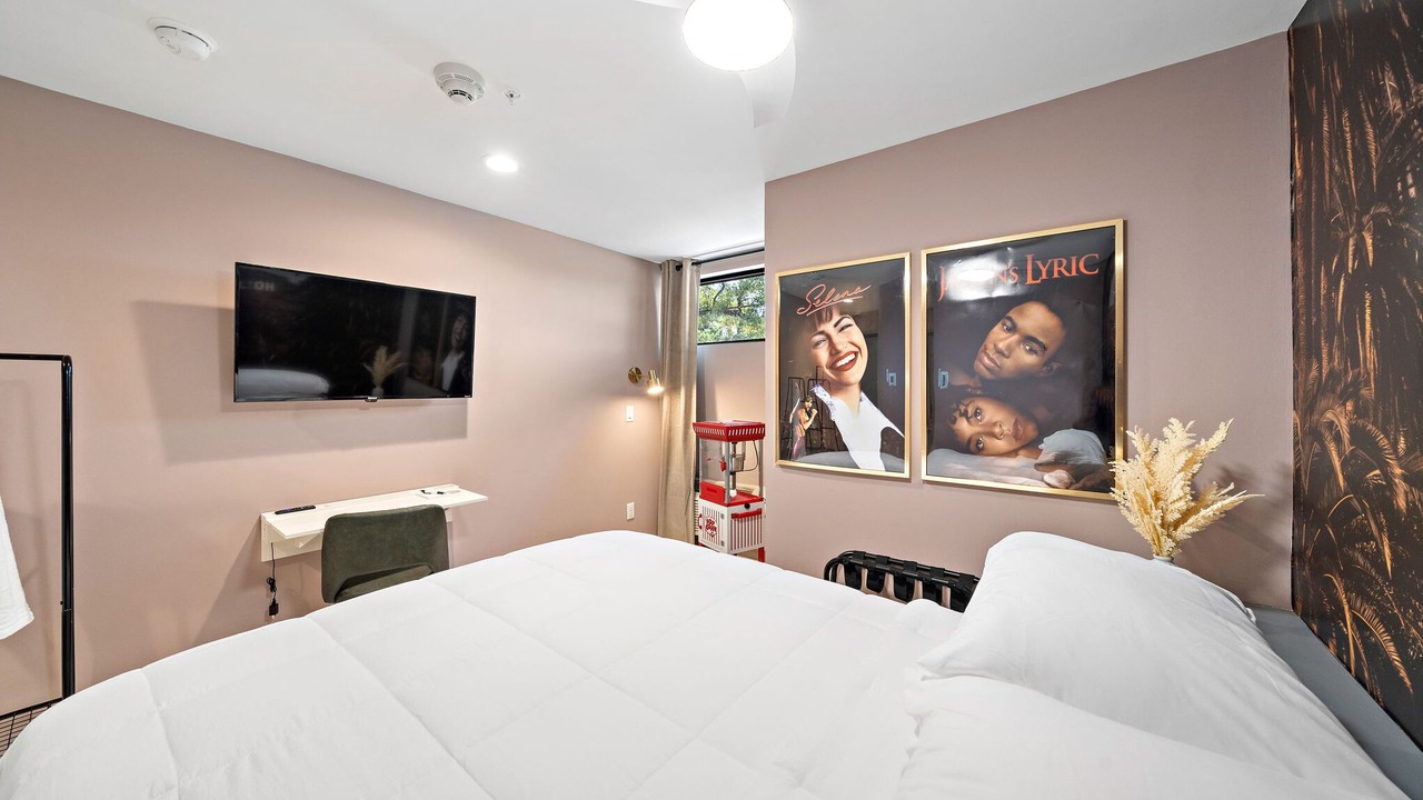 Photo of Bedroom in South Central Houston