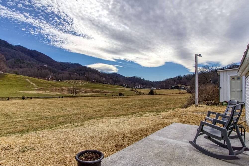 Photo of Outdoor in Wears Valley
