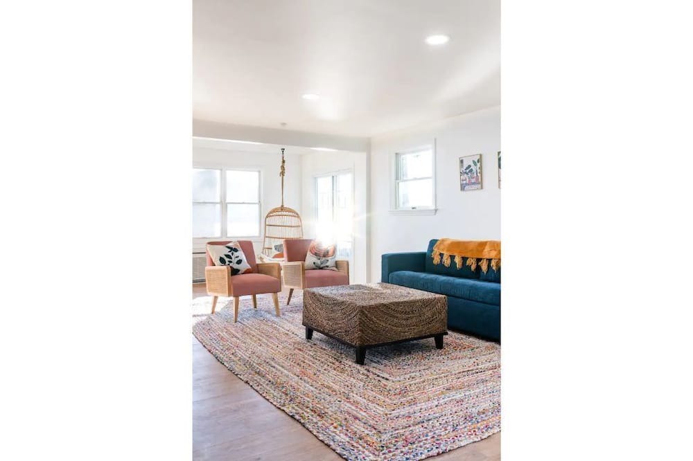 Photo of Livingroom in Bridport