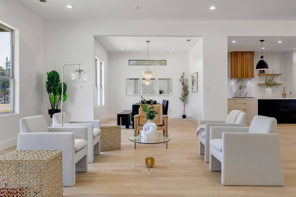 Photo of Livingroom in North Dallas