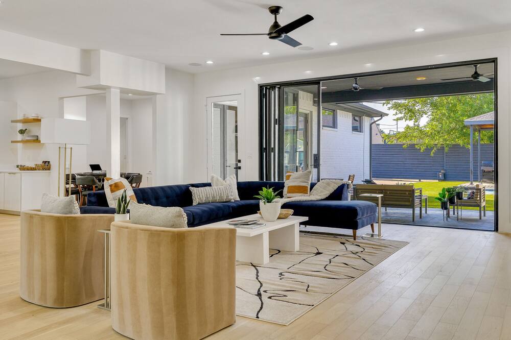 Photo of Livingroom in North Dallas
