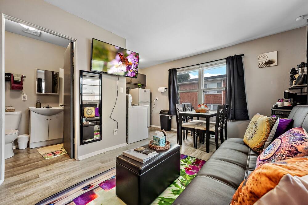 Photo of Livingroom in Aurora